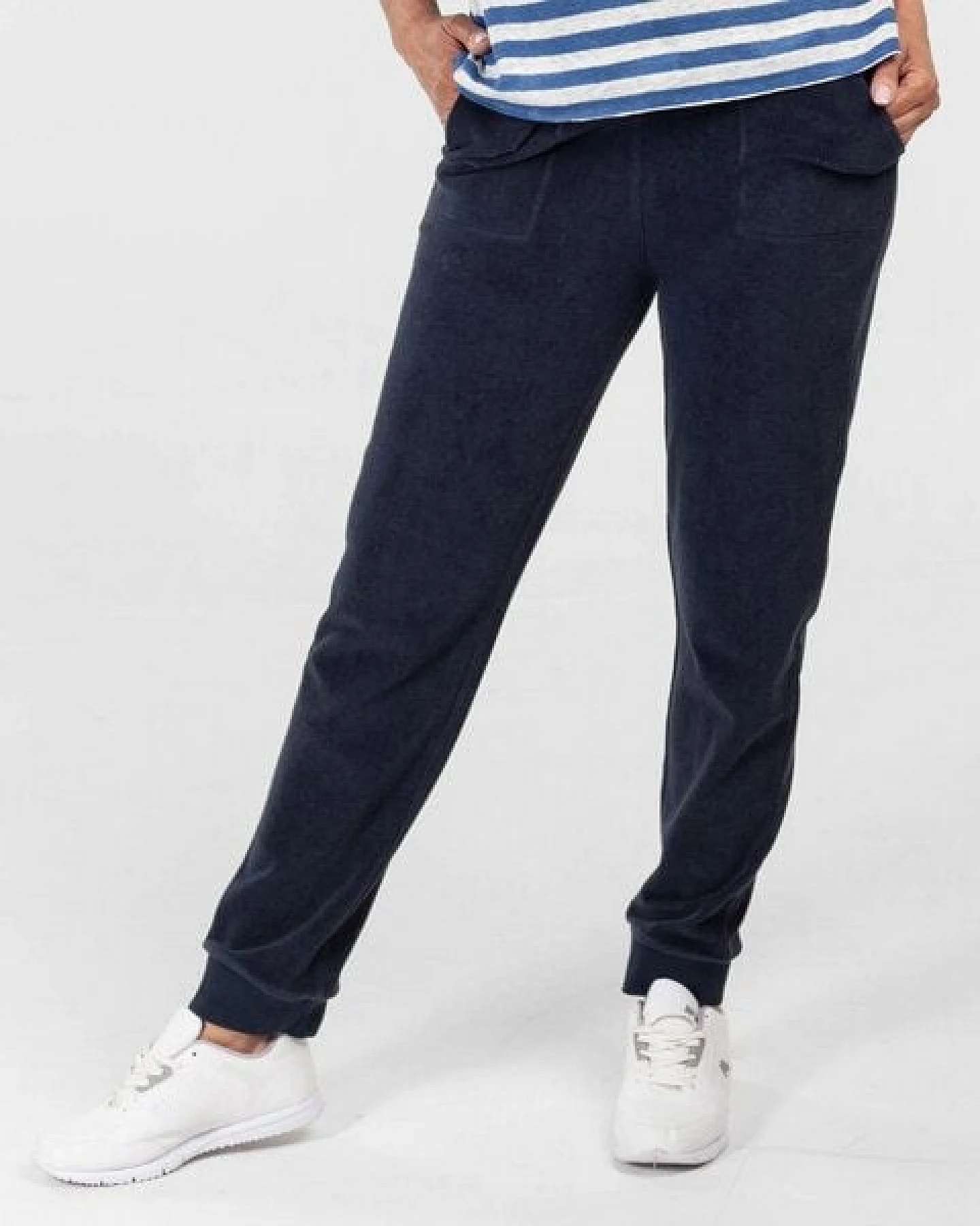 Alma & Lovis Frottier Jog-Pants aus Bio-Baumwolle – Ansicht 2