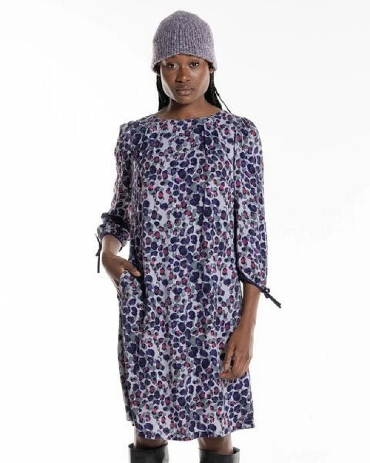 Alma & Lovis Printkleid aus fließender Viskose ( LENZING ECOVERO )
