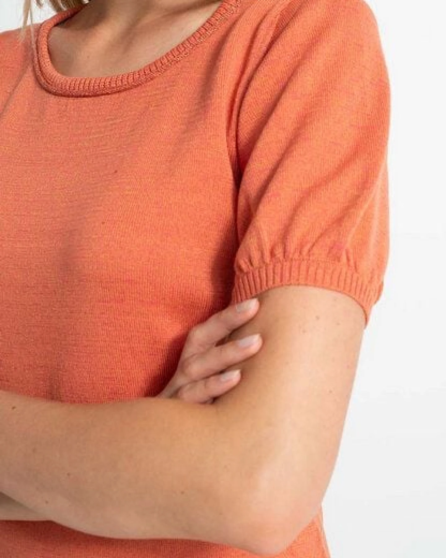 Alma & Lovis Kurzarm-Melange-Pullover aus Bio-Baumwolle – Ansicht 2