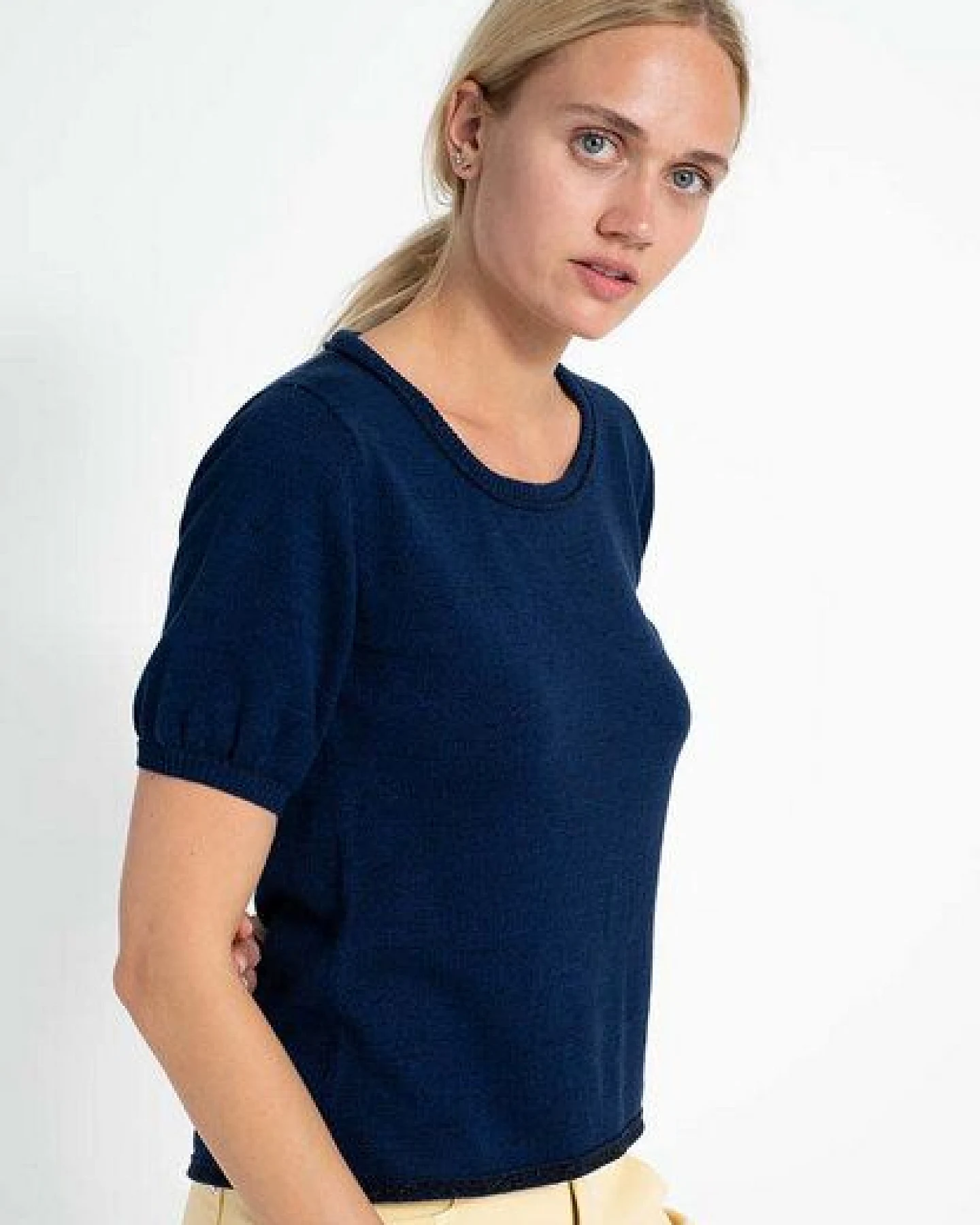 Alma & Lovis Kurzarm-Melange-Pullover aus Bio-Baumwolle – Ansicht 4