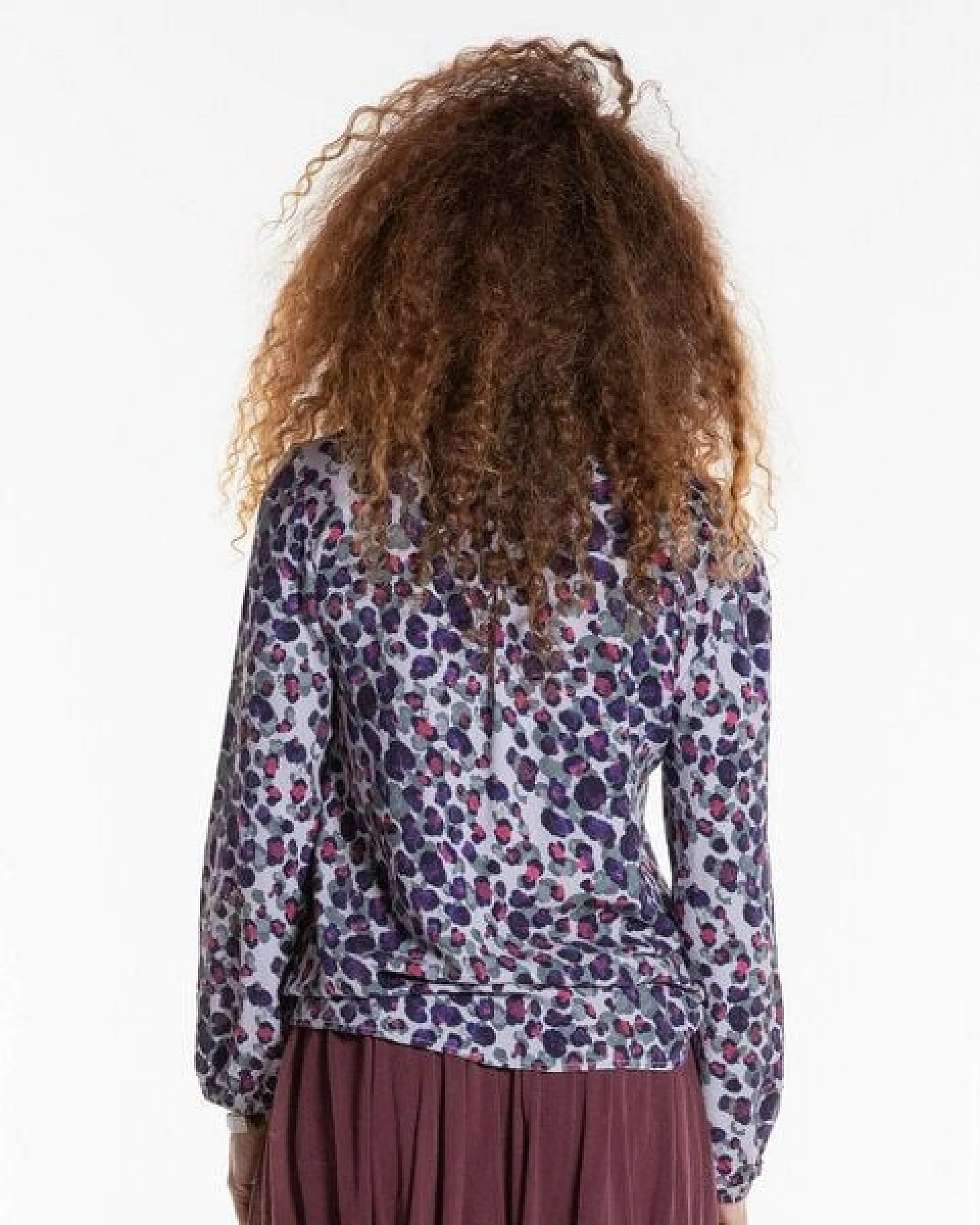 Alma & Lovis Legere Bluse mit Allover-Print aus Viskose (LENZING ECOVERO) – Ansicht 3
