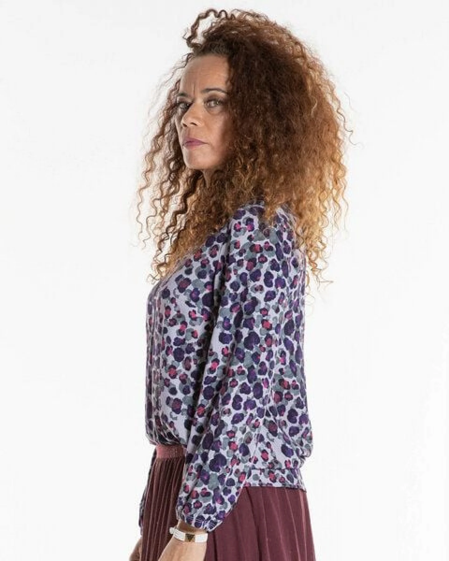 Alma & Lovis Legere Bluse mit Allover-Print aus Viskose (LENZING ECOVERO) – Ansicht 2