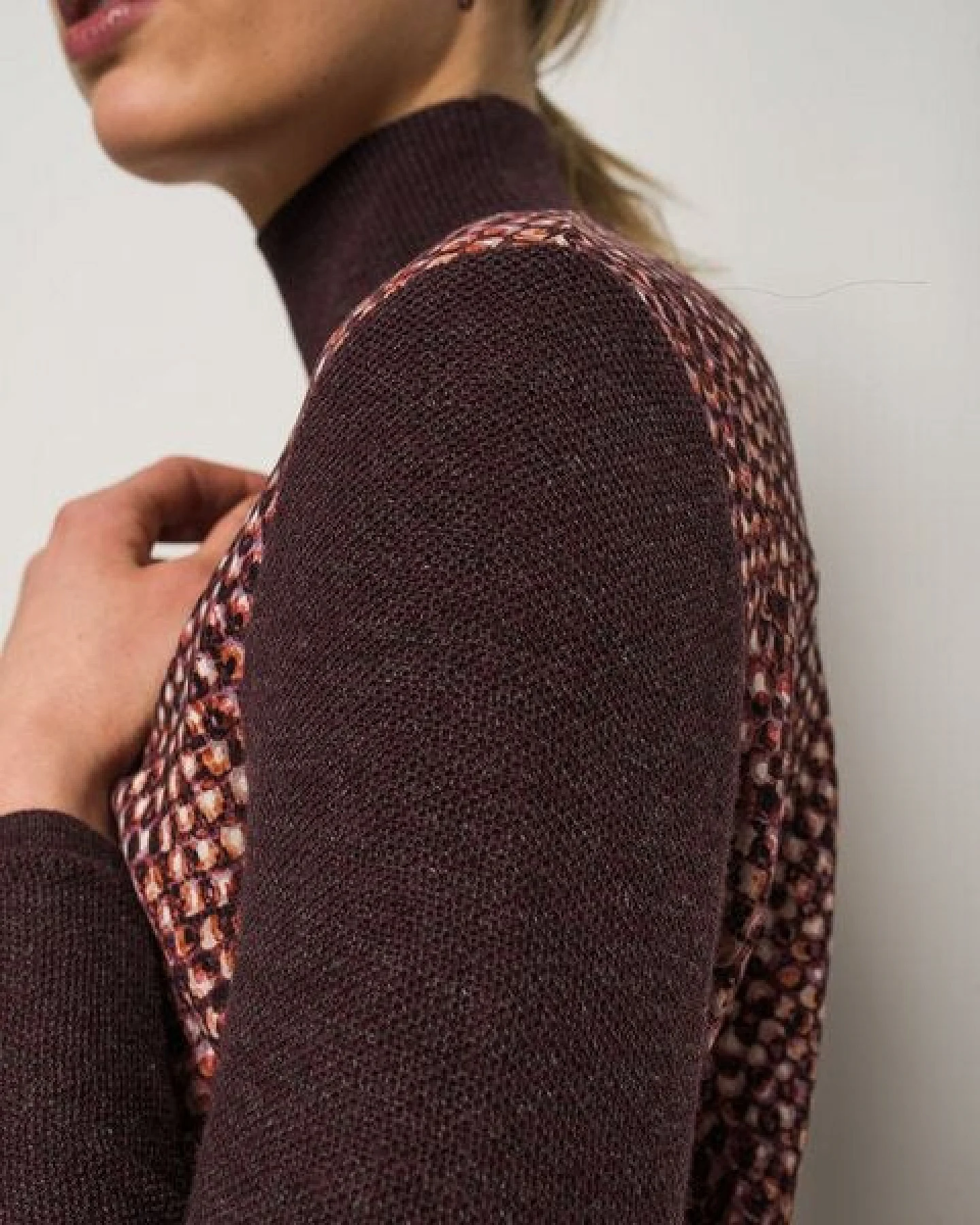 Alma & Lovis Print Blusen-Rolli mit Cotcash-Strick – Ansicht 3