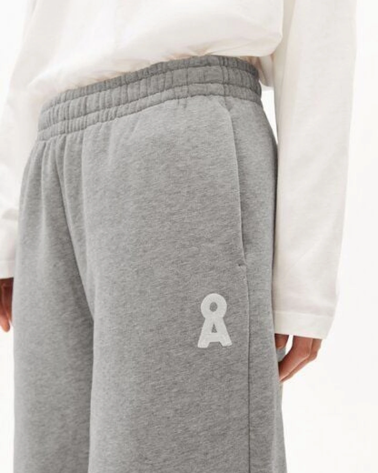 ARMEDANGELS ICONIC Å IVAARA Damen Sweathose aus Bio-Baumwolle – Ansicht 3