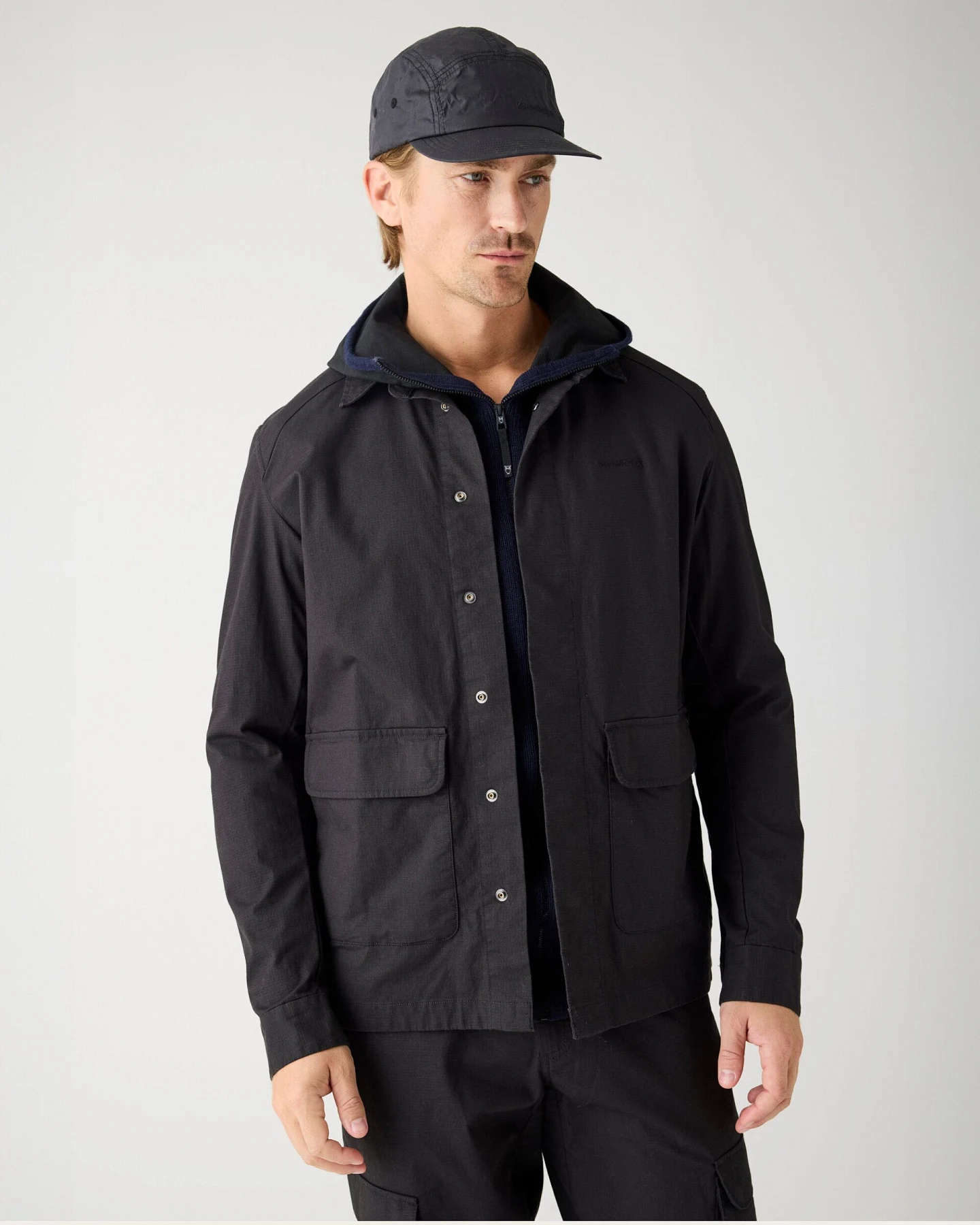 KnowledgeCotton Apparel Herren vegan Überhemd Ripstop Schwarz Jet – Ansicht 2