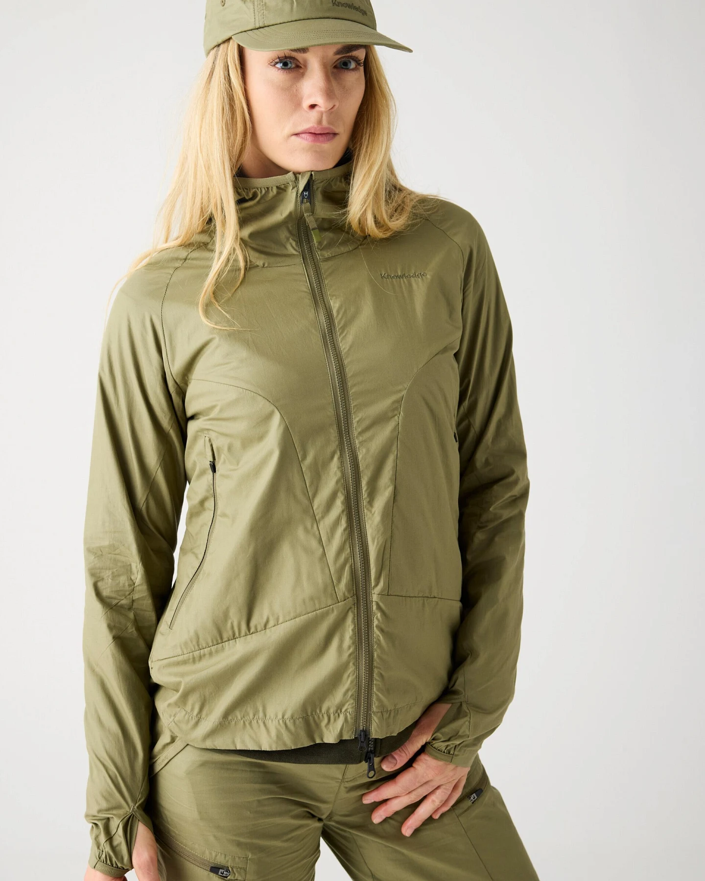 KnowledgeCotton Apparel Damen vegan Jacke Vent Ripstop 90 Gebrannte Olive – Ansicht 2