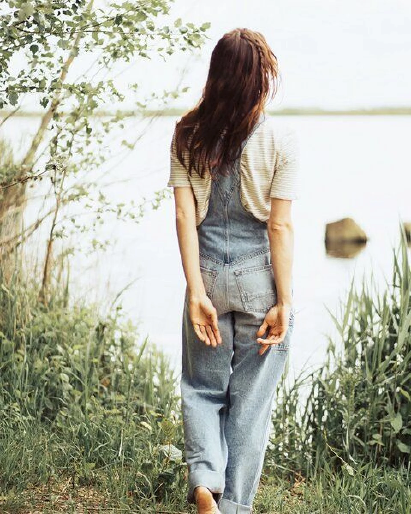 Kuyichi Latzhose Jonna Dungaree Light Denim – Ansicht 3