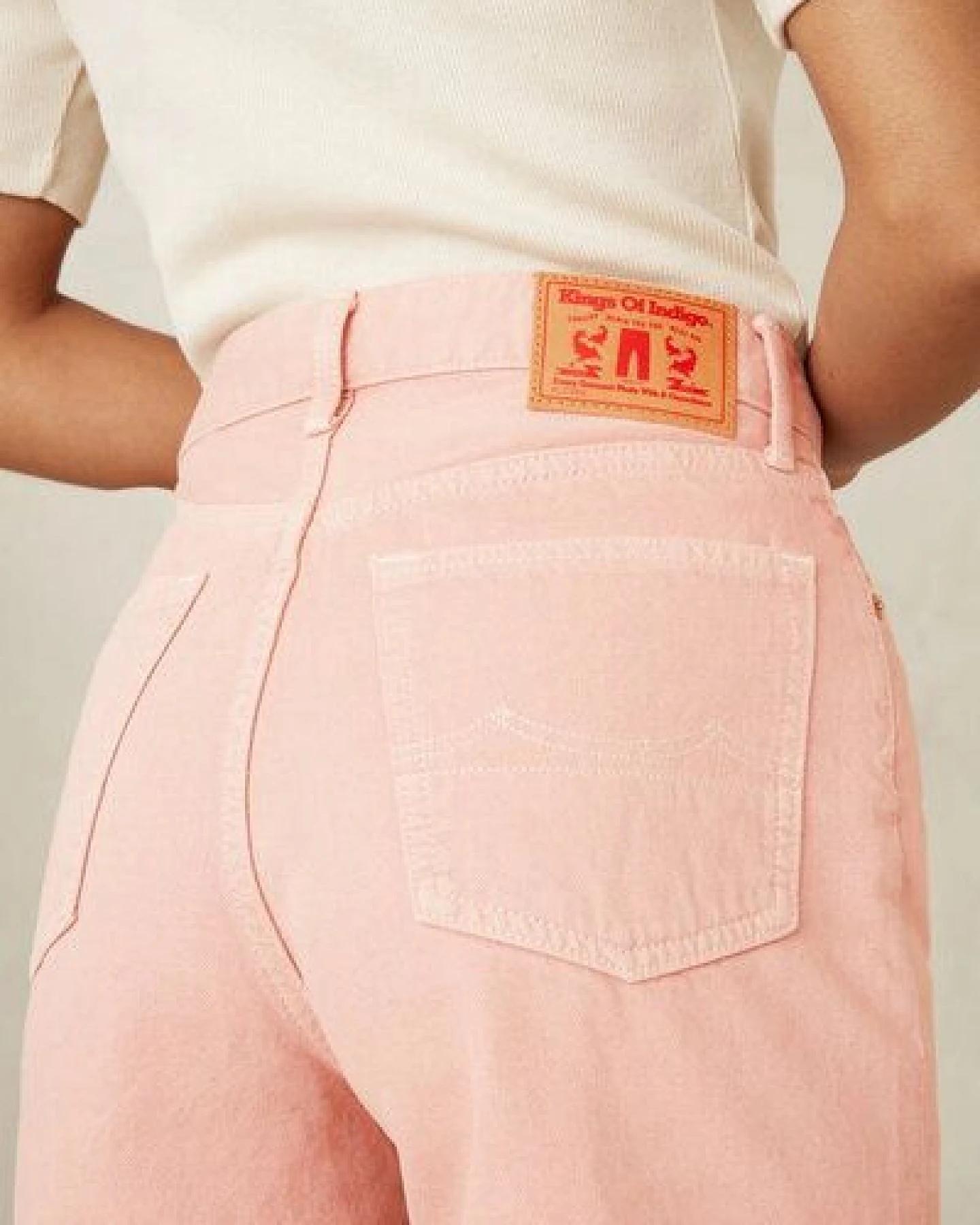 Kings Of Indigo Damen Shorts "LIORA" aus recycelter Pre- & Post- Consumer Baumwolle – Ansicht 2