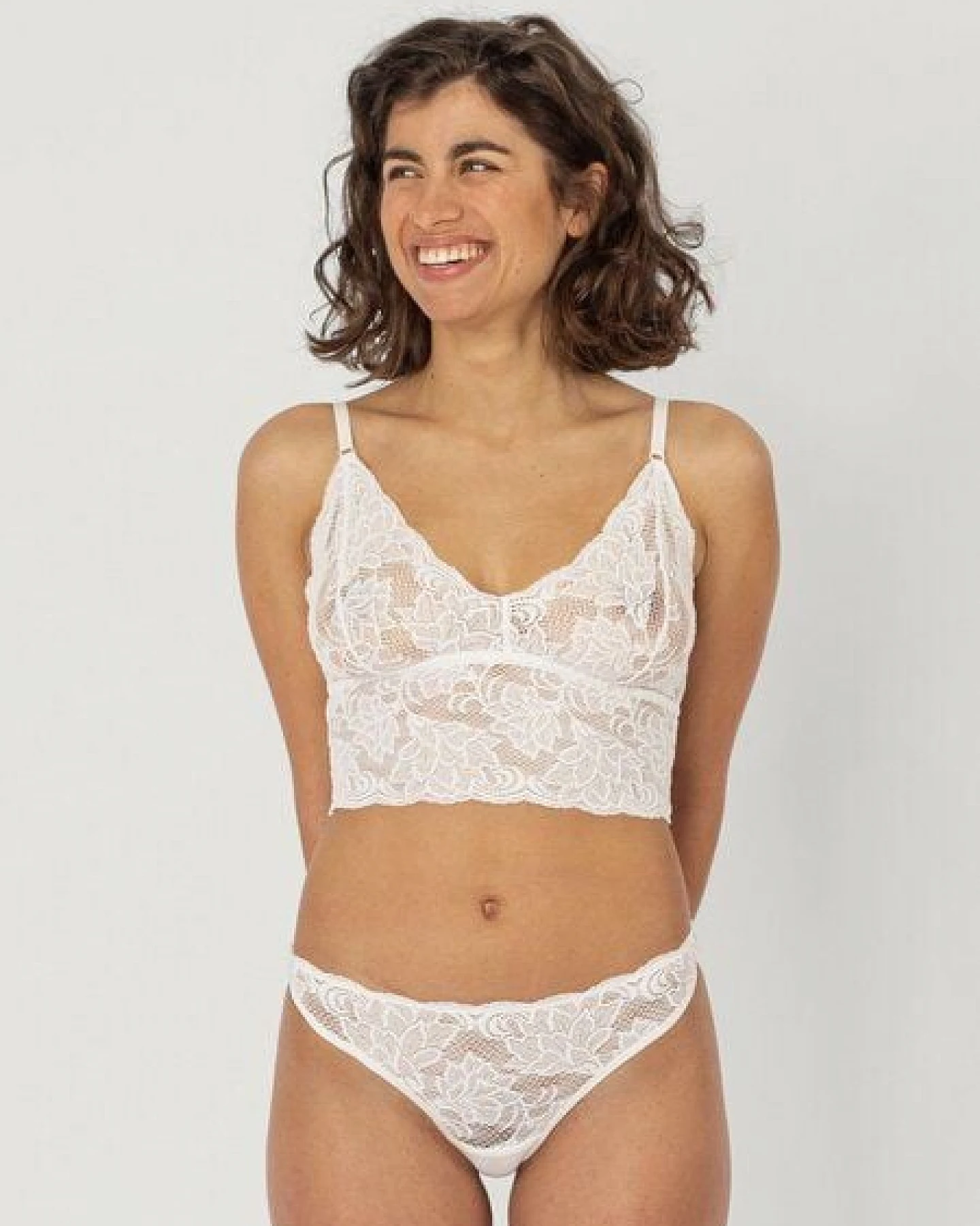 erlich textil Ophelia bügelloses Bustier mit Spitze aus Q-Nova, made in Europe – Ansicht 2
