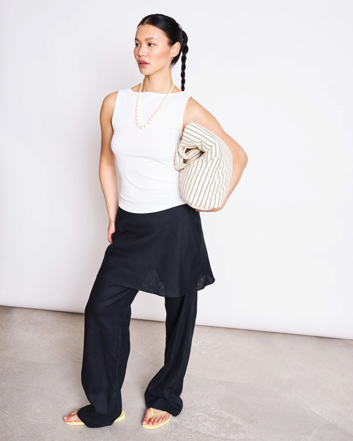 JAN 'N JUNE Damen vegan Top Bootsausschnitt Felis Weiß – Ansicht 2