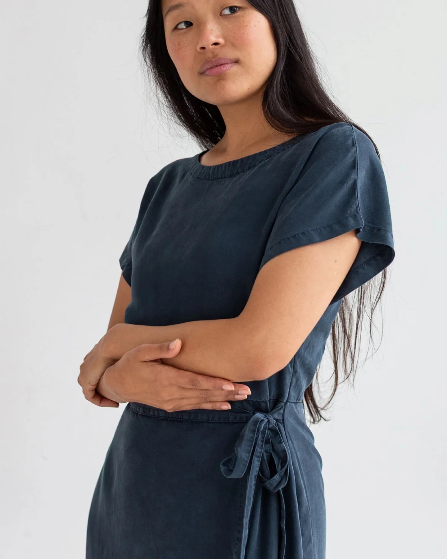 TWOTHIRDS Damen vegan Kleid Comte Navy Lagoon – Ansicht 2