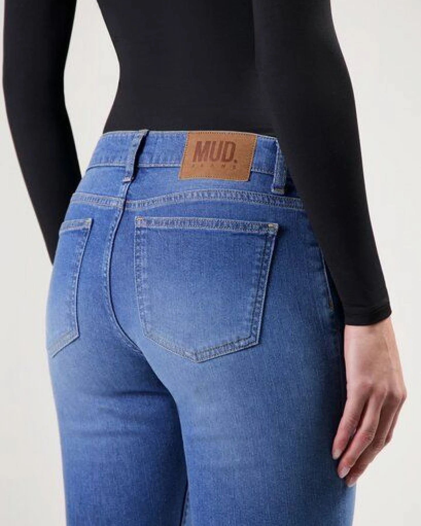 MUD Jeans Jeans Slim LOGAN High Fit aus einem Baumwolle / Tencel Mix – Ansicht 4