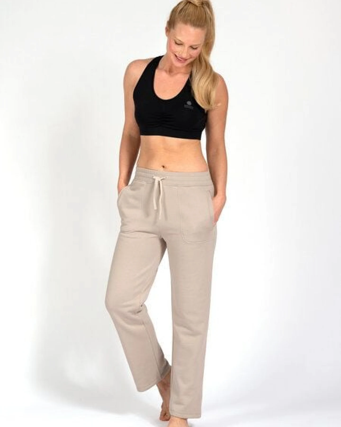 Magadi Yoga- und Freizeit-Hose ELENA aus Sweat-Stoff – Ansicht 4