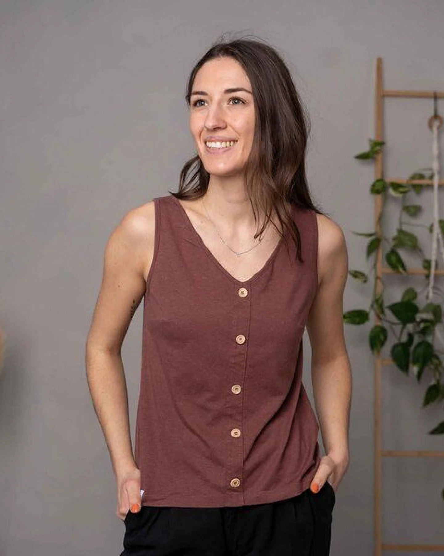 Vresh Clothing Veline - Button Top mit TENCEL (TM) Lyocell – Ansicht 2