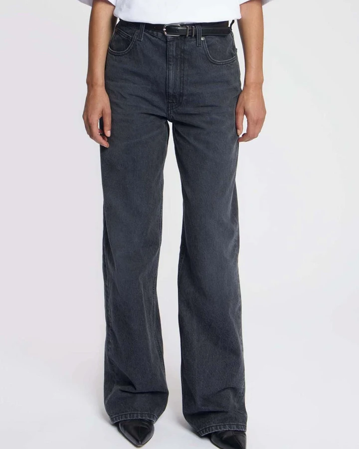 MUD Jeans Damen vegan Jeans Kyra Mid Loose Old Pebble