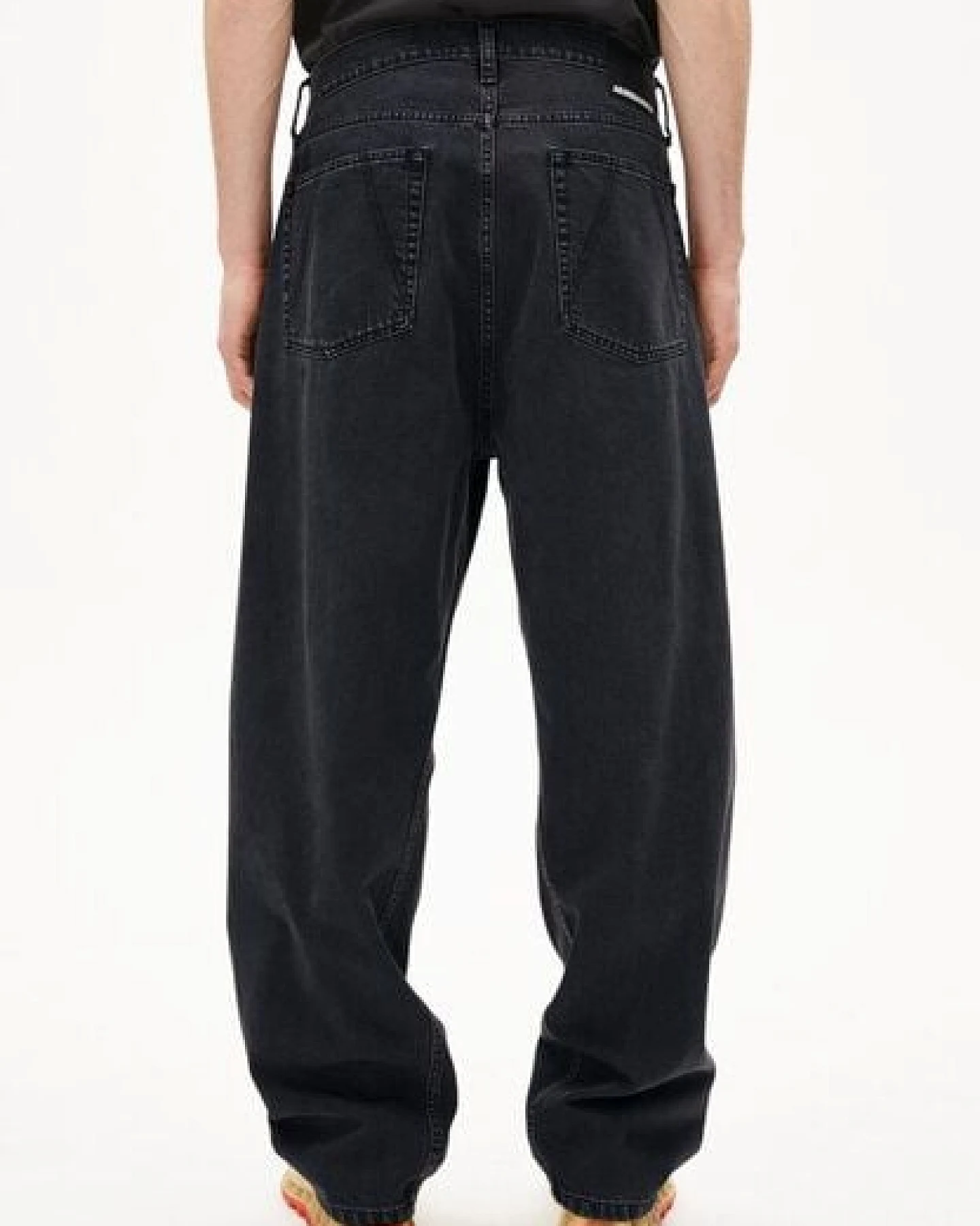 ARMEDANGELS JAAMEO Herren Wide Leg Mid Waist aus recycelter Baumwolle – Ansicht 2