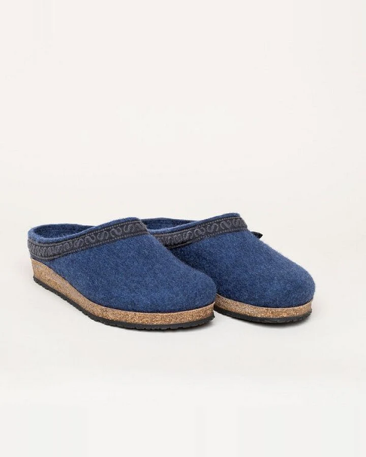 Blau