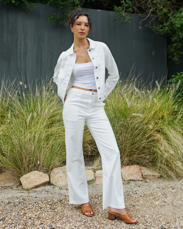 DEW Flared Soft Denim - Worker - White Denim