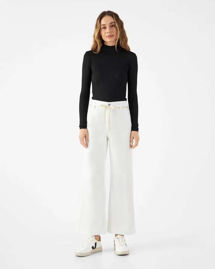 DEW Flared Cropped Soft Denim - French Pocket - White Denim