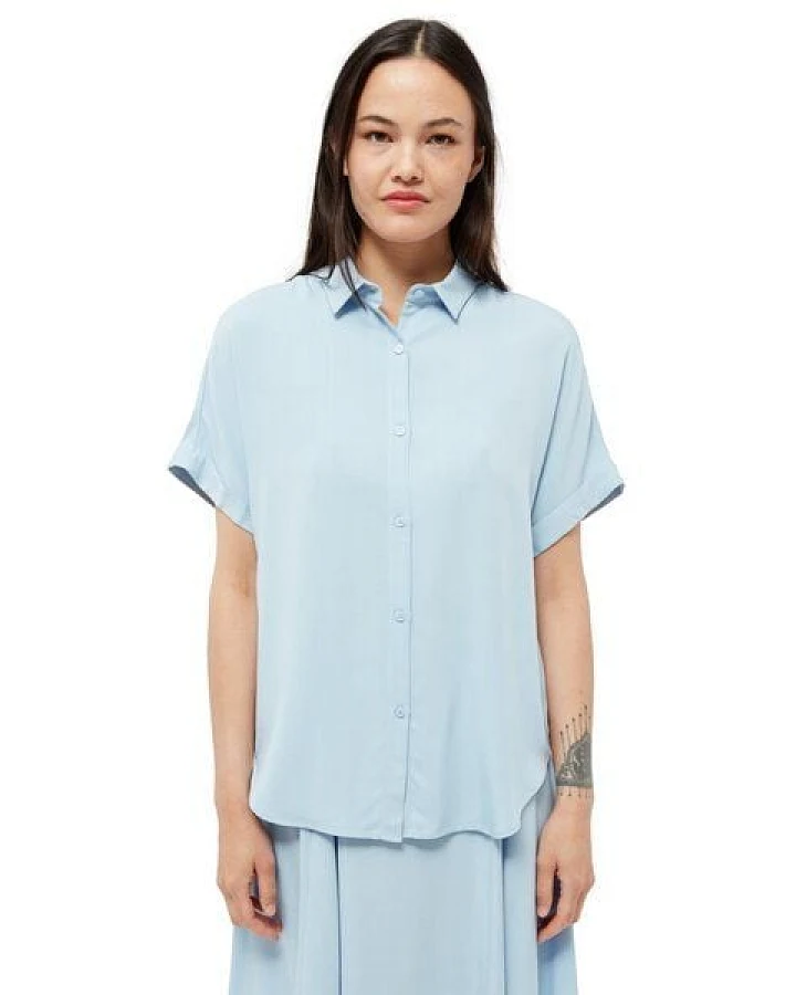 Blau
