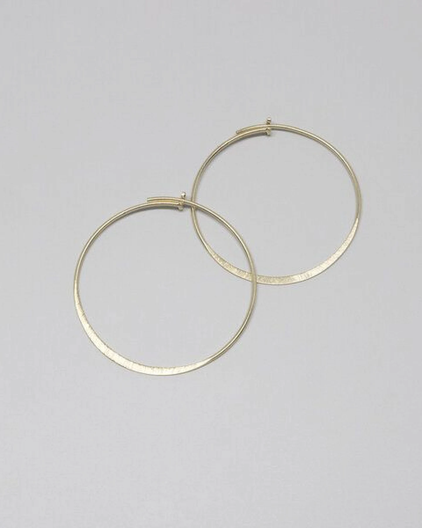fejn jewelry Creole 'flat satin hoop M / L' – Ansicht 2