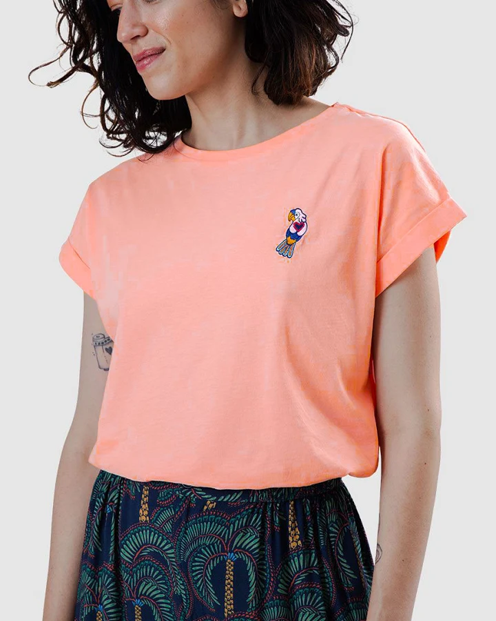 Asis Parrot Scoop Tee