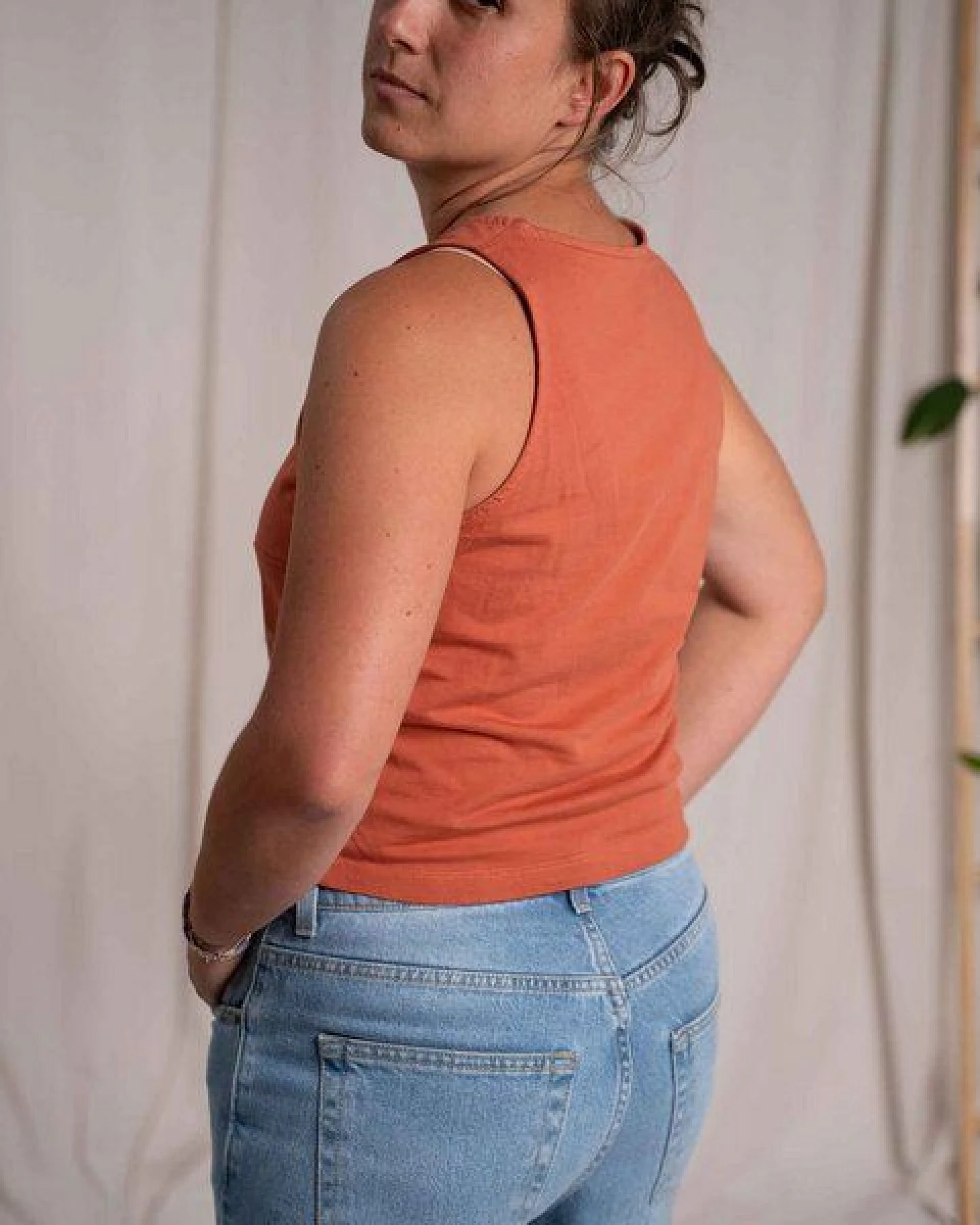 Vresh Clothing Viona - Crop Top aus Biobaumwolle – Ansicht 4