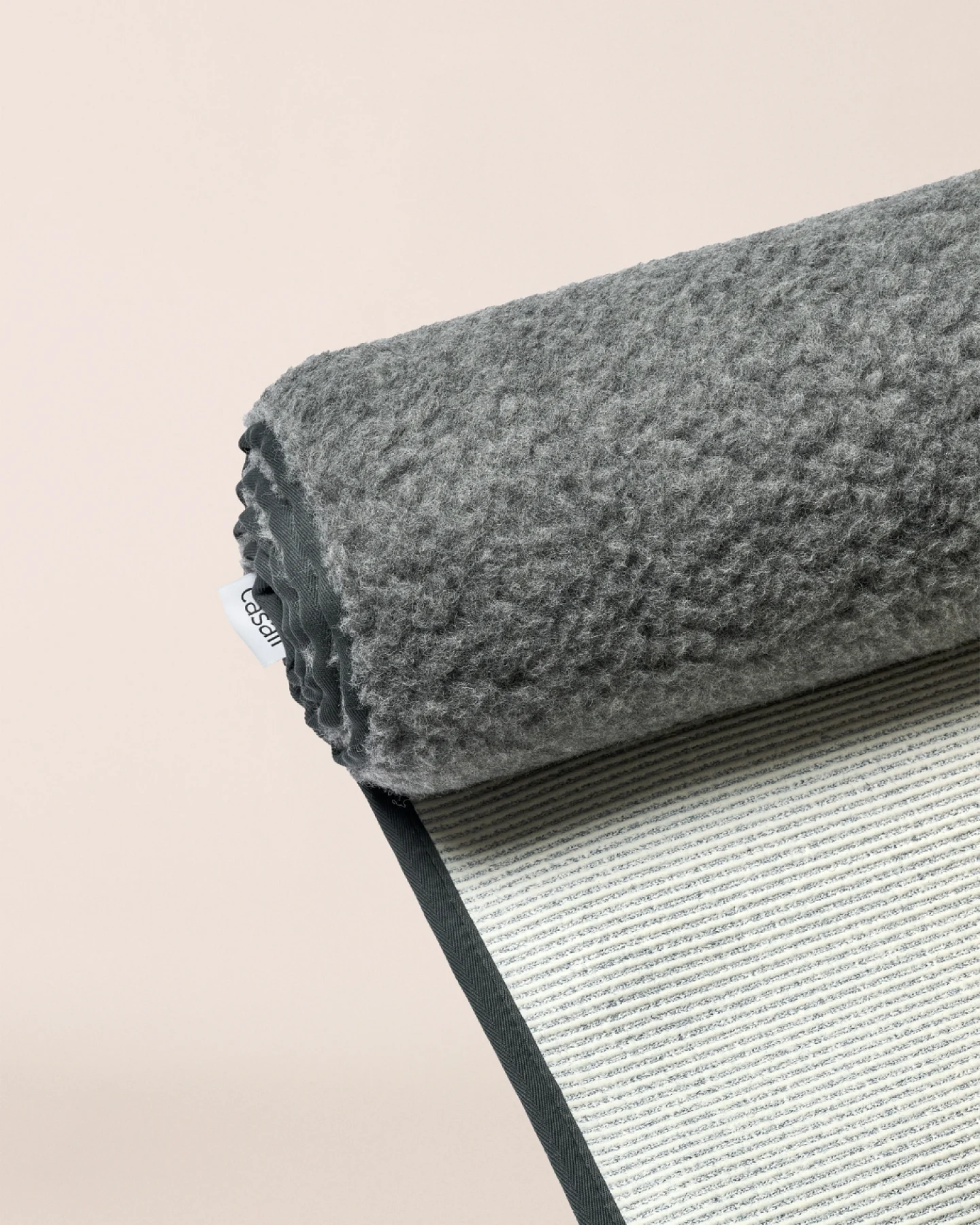Casall Yogamatte Natural Wool - Dark Grey – Ansicht 3