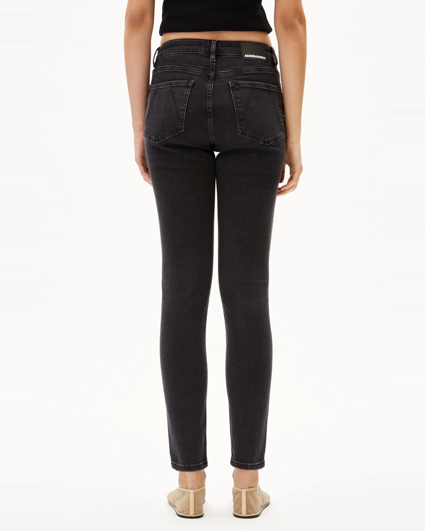 Jeans Tillaa x Stretch True Black Washed – Ansicht 2