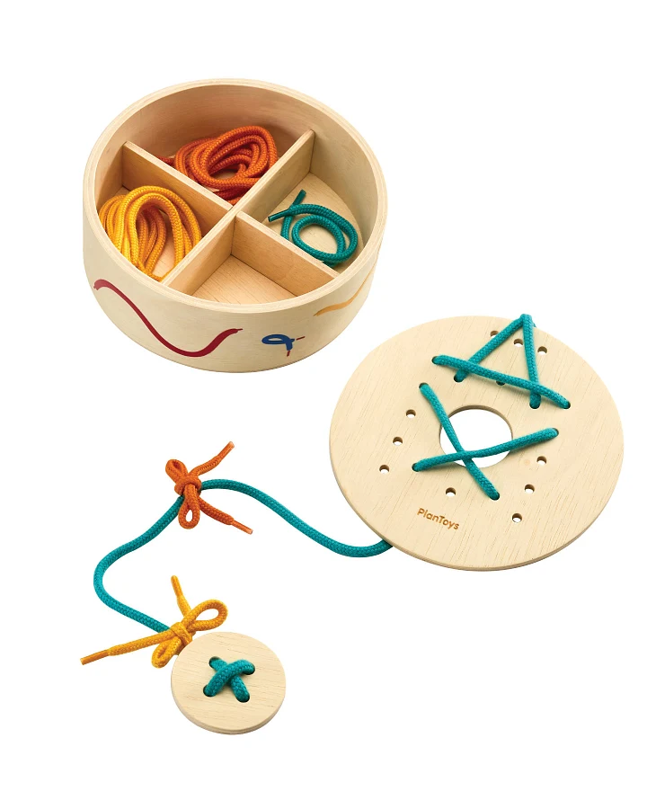 PlanToys - Fädelspiel mit Schnüren in Holzbox