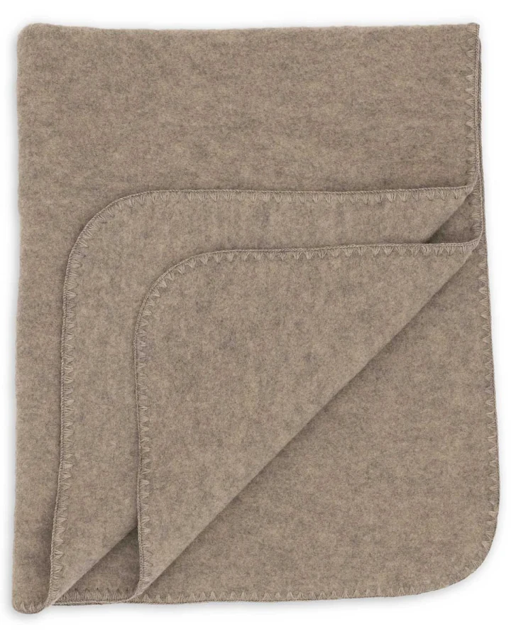 Engel - Wollfleece Decke walnuss mit Muschelkante