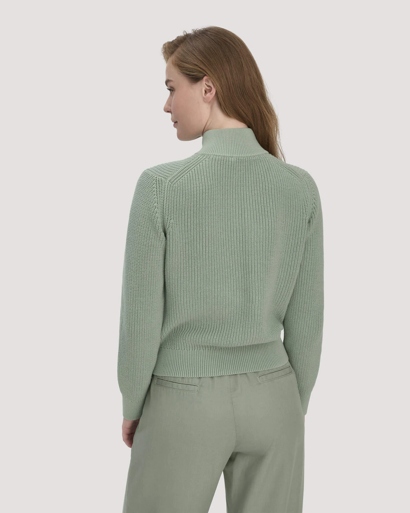 hessnatur Damen Strick Jacke Regular aus Bio-Baumwolle - grün - Größe L – Ansicht 3