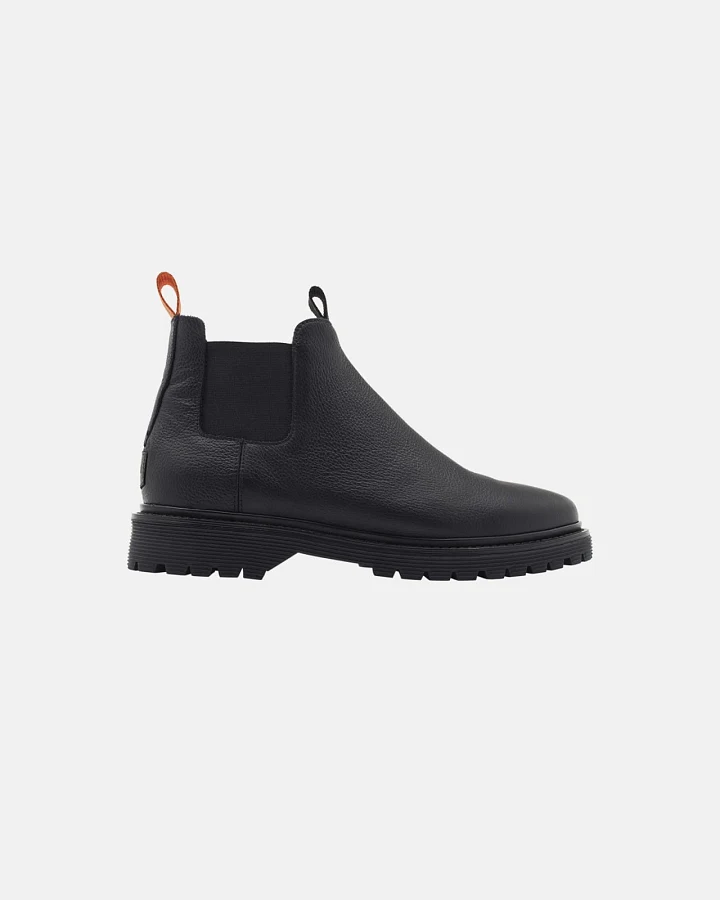 Willow Black
