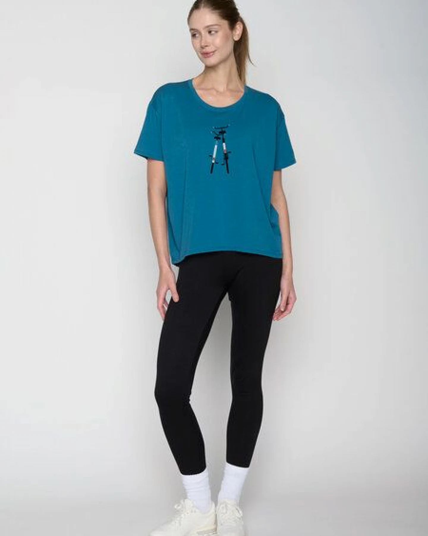 GREENBOMB Bike Romantic Feel - Lässiges T-Shirt aus Bio-Baumwoll Mix / hochwertiger Print / GOTS / Fair & Vegan – Ansicht 2