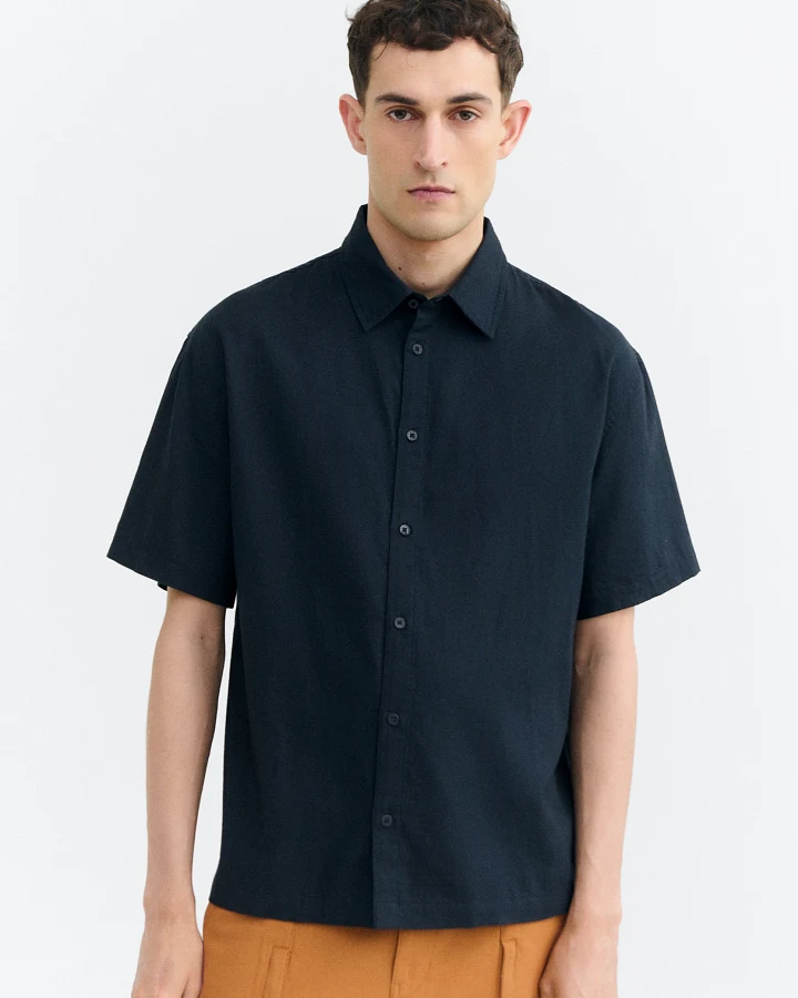 Thinking MU Herren vegan Hemd Oversized Handbestickter Fisch Kurtis Navy