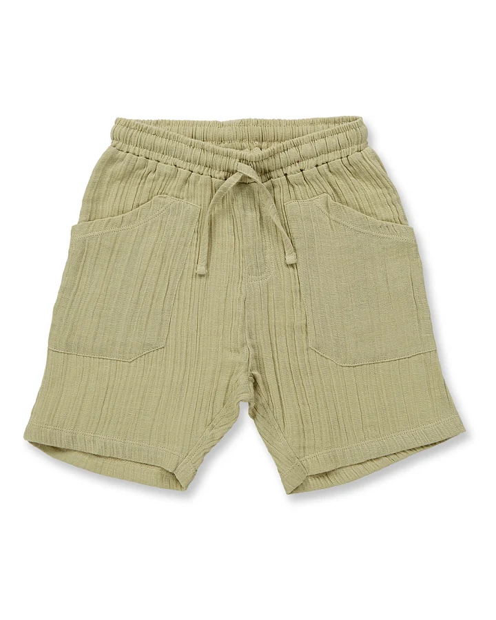 Kindershorts in schilfgrün, Modell PAK