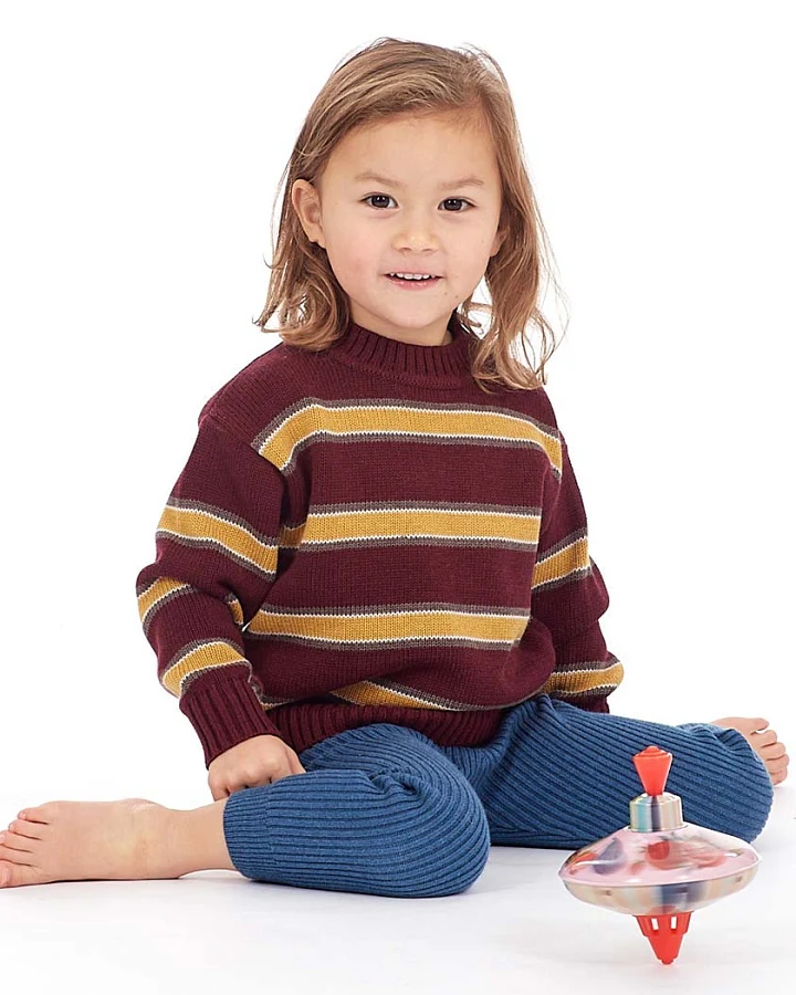 Kinder Strickpullover in bordeauxrot-senfgelb geringelt, Modell DELIA