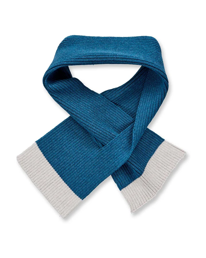 Strickschal für Kinder in türkisblau und creme, Modell FRANA