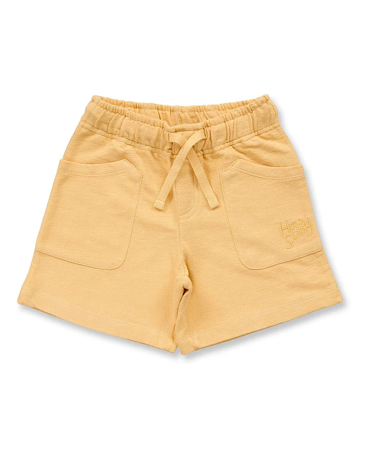Kinder Shorts in gelb, Modell MAKU