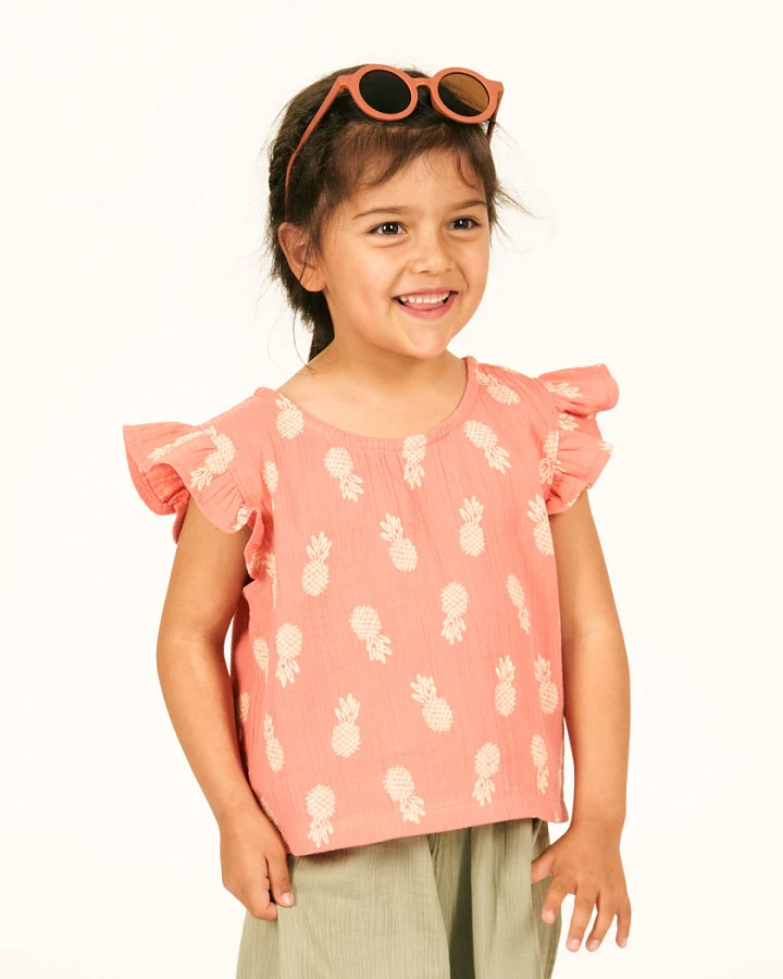 Mädchentop mit Ananas-Druck, Modell HOOLIA
