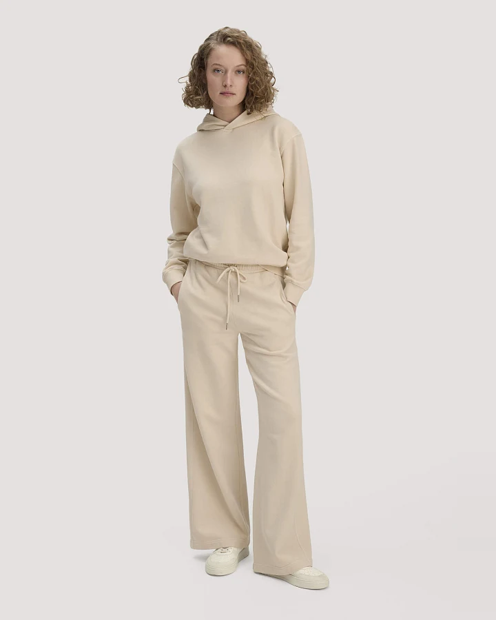 hessnatur Damen Sweathose Wide Leg Relaxed aus Bio-Baumwolle - beige - Größe L