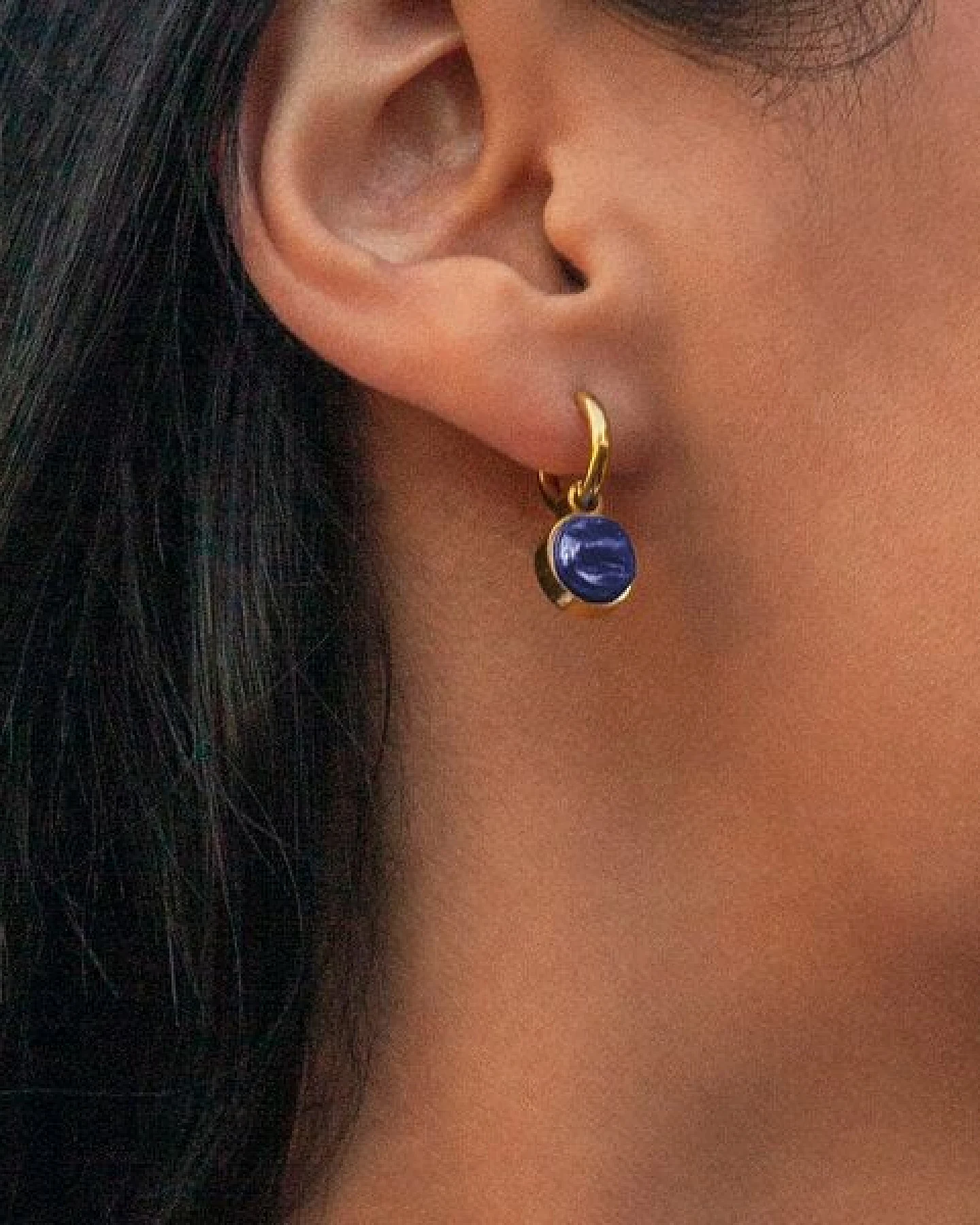 ALEXASCHA Gold Clip Creolen mit Anhänger – Ansicht 2