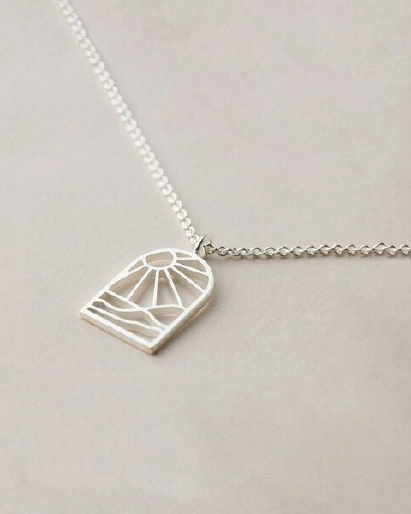 ChristinaPauls Slow jewellery Kette Onda in Silber oder Gold – Ansicht 3