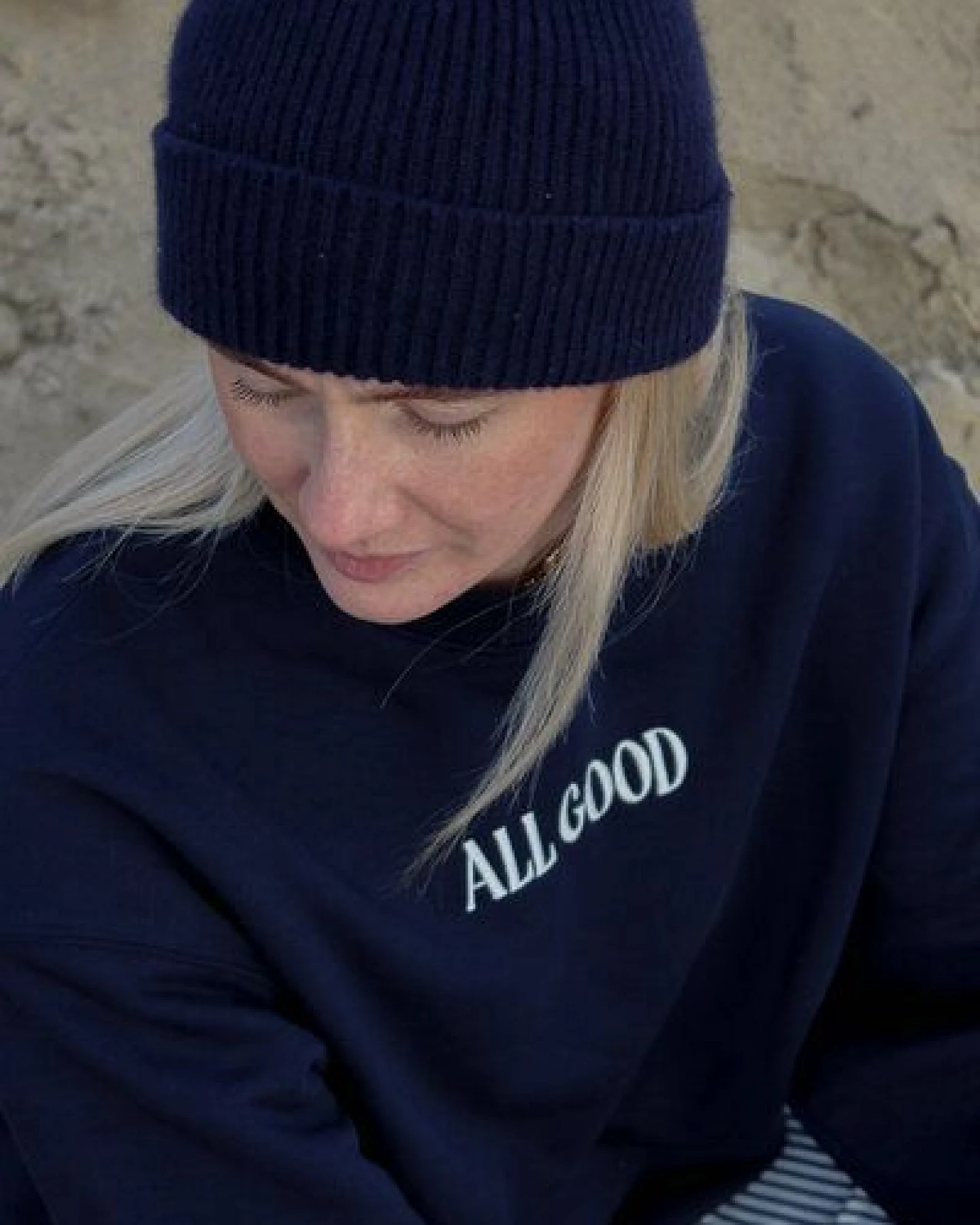 LITSCHI DESIGNS ALL GOOD SWEATER NAVY – Ansicht 2