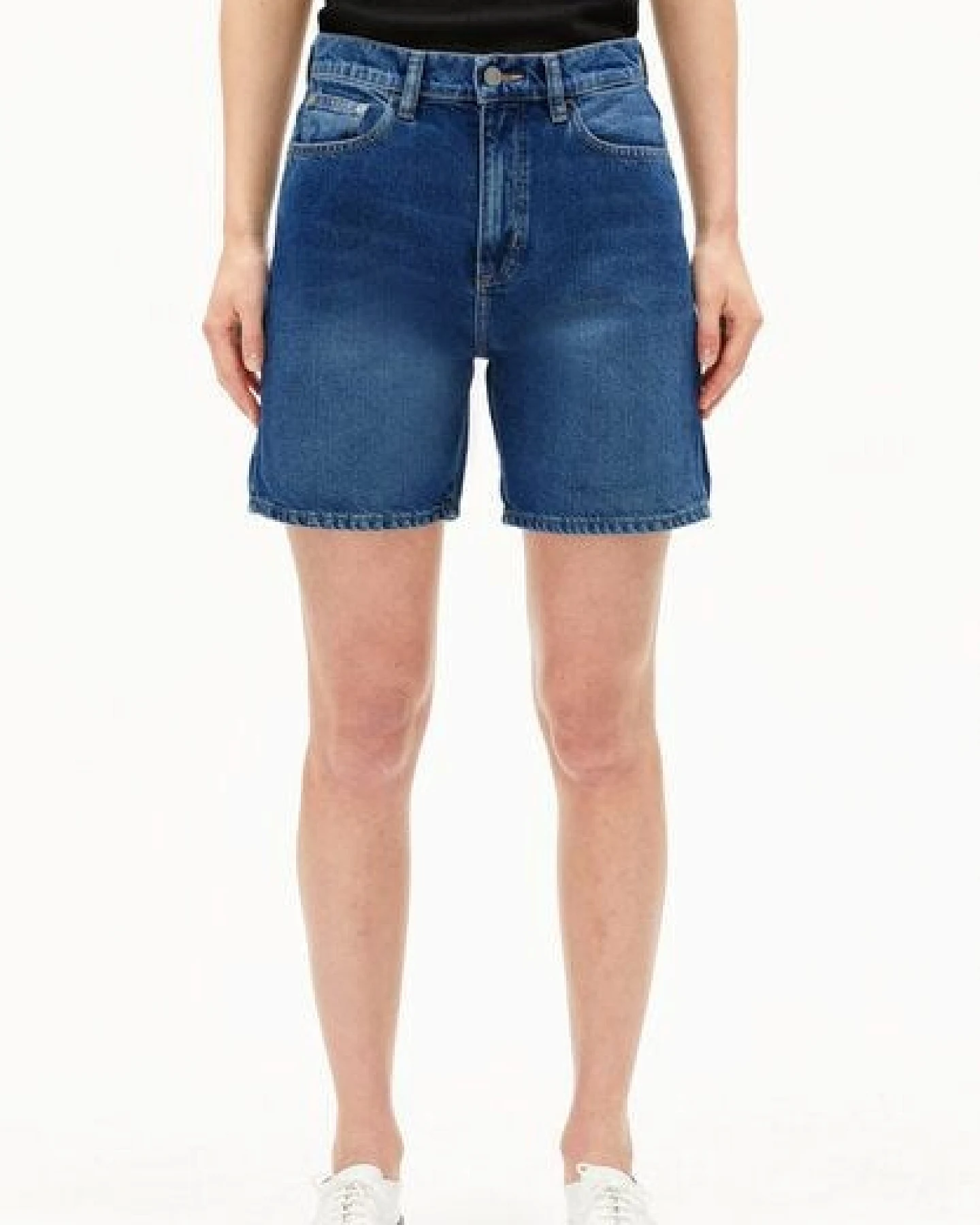 ARMEDANGELS SHEAARI Damen Jeans Shorts aus recycelter Baumwolle – Ansicht 2
