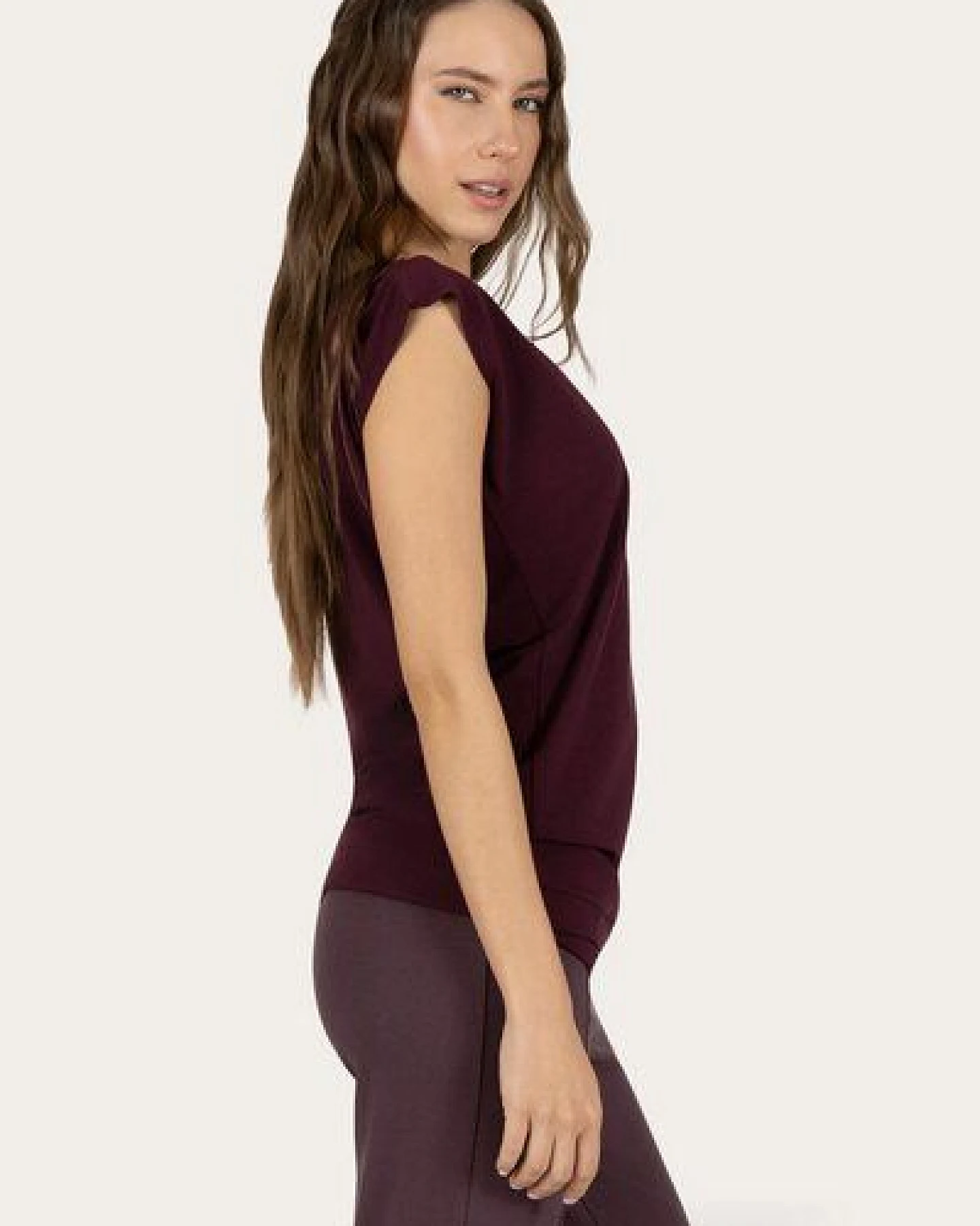 Urban Goddess Lockeres Asana-Yoga-Shirt – Ansicht 2