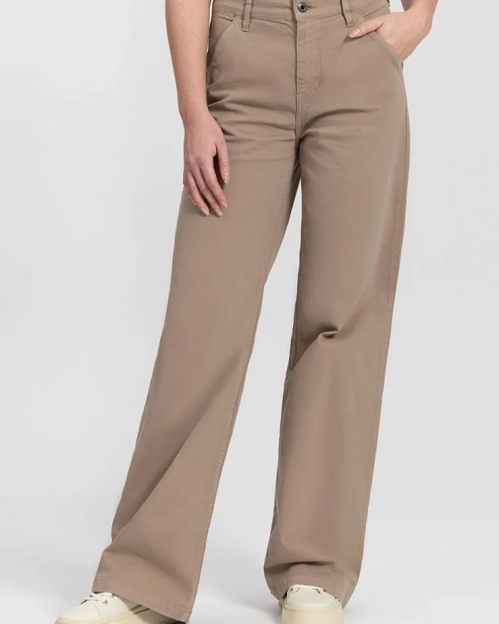 Kuyichi Damen vegan Chino Hose Thalia Schwarzer Tee Braun