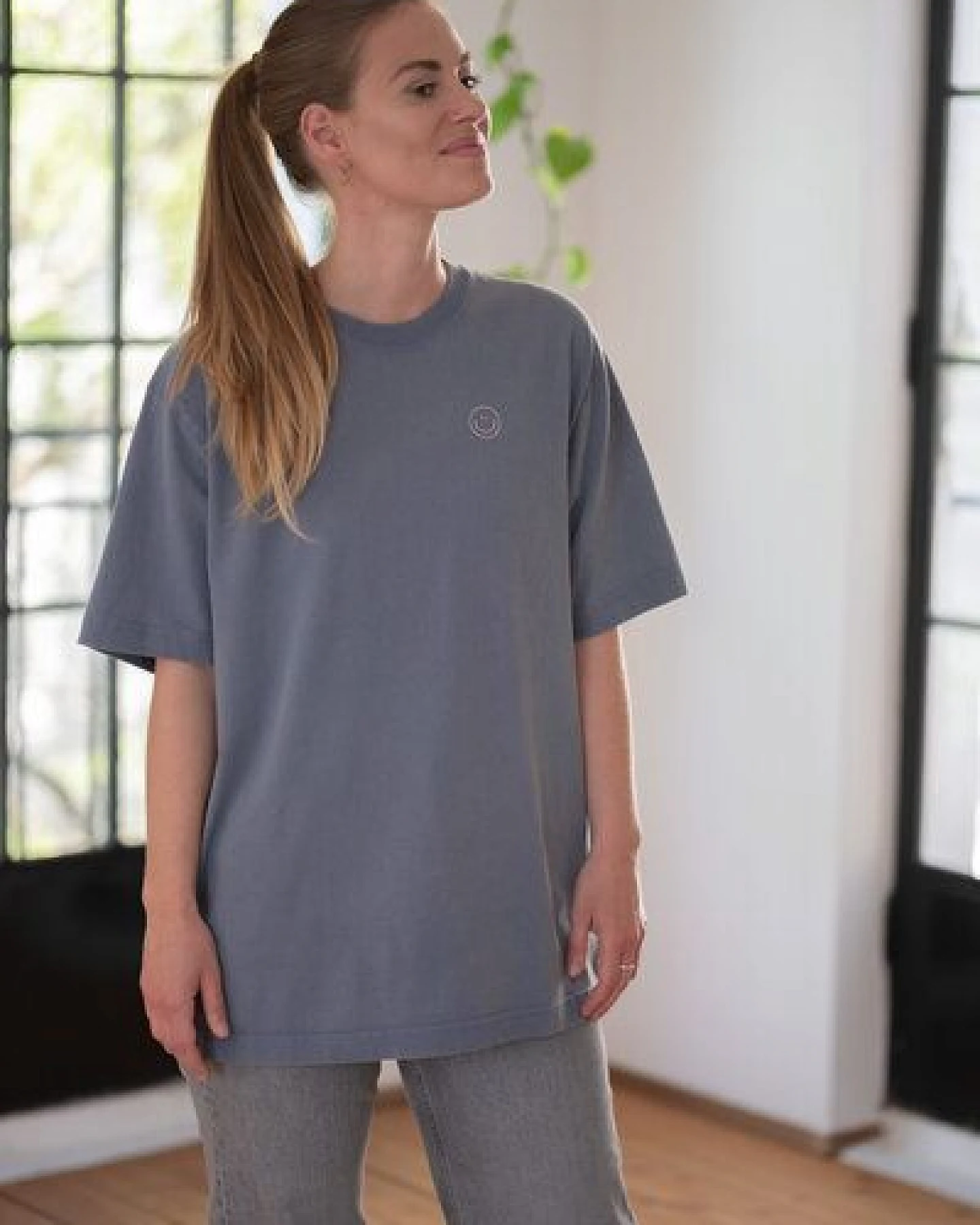 LITSCHI DESIGNS RELAXED 'CLAP FOR YOURSELF' SHIRT – Ansicht 2