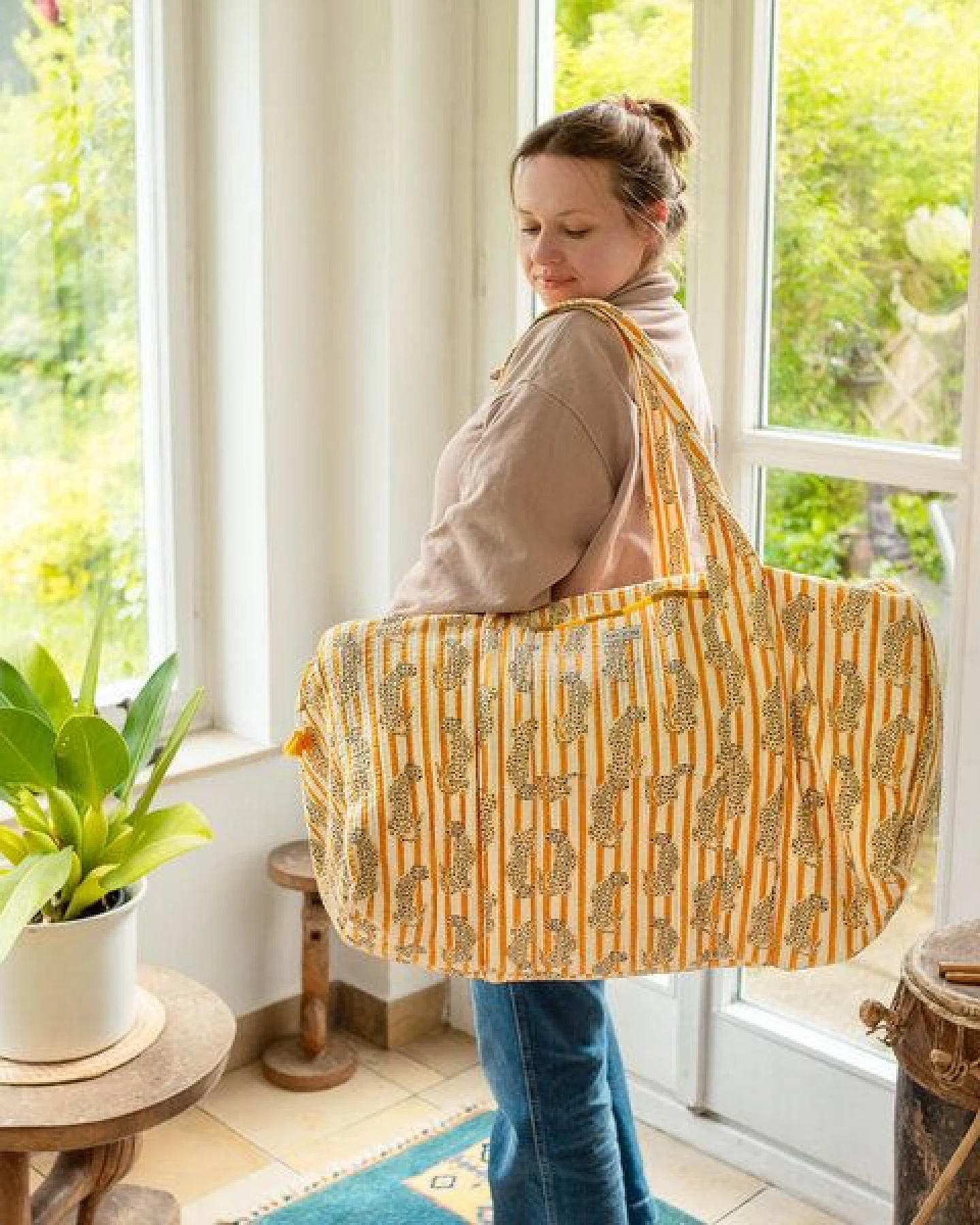 KIKOONI handgefertigte XXL Strand- und Reisetasche "K-BIG" – Ansicht 4