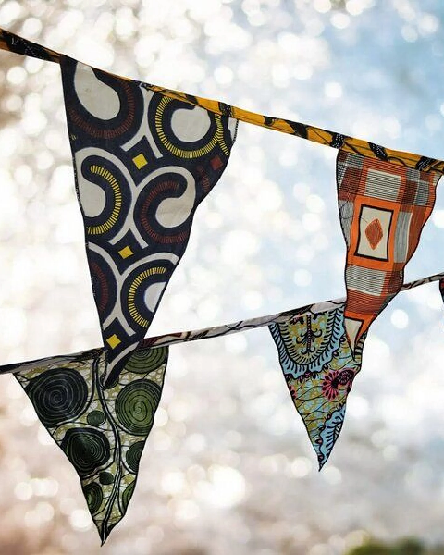 Moogoo Creative Africa Wimpelgirlande aus Wax-Stoff – Ansicht 2